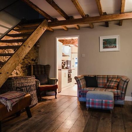1800 Period Grade 2 Listed Cottage Addingham Екстер'єр фото