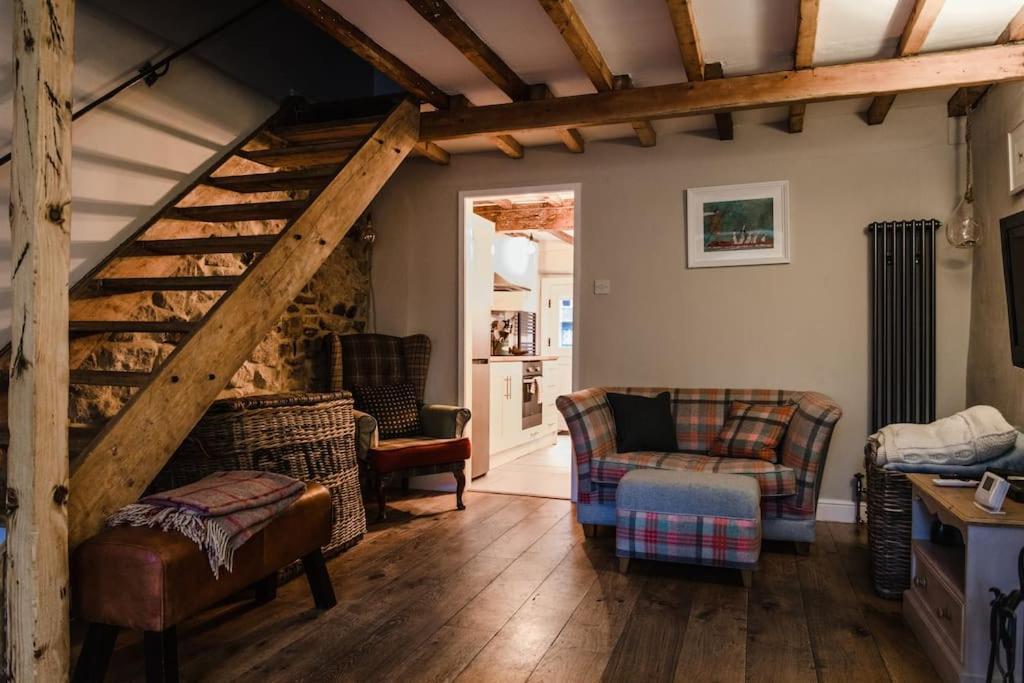 1800 Period Grade 2 Listed Cottage Addingham Екстер'єр фото