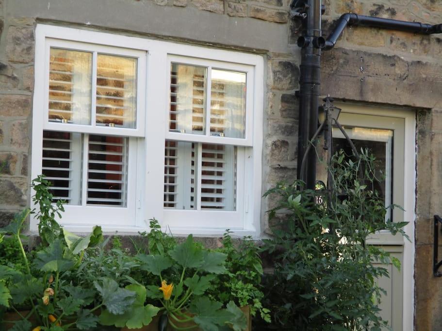 1800 Period Grade 2 Listed Cottage Addingham Екстер'єр фото